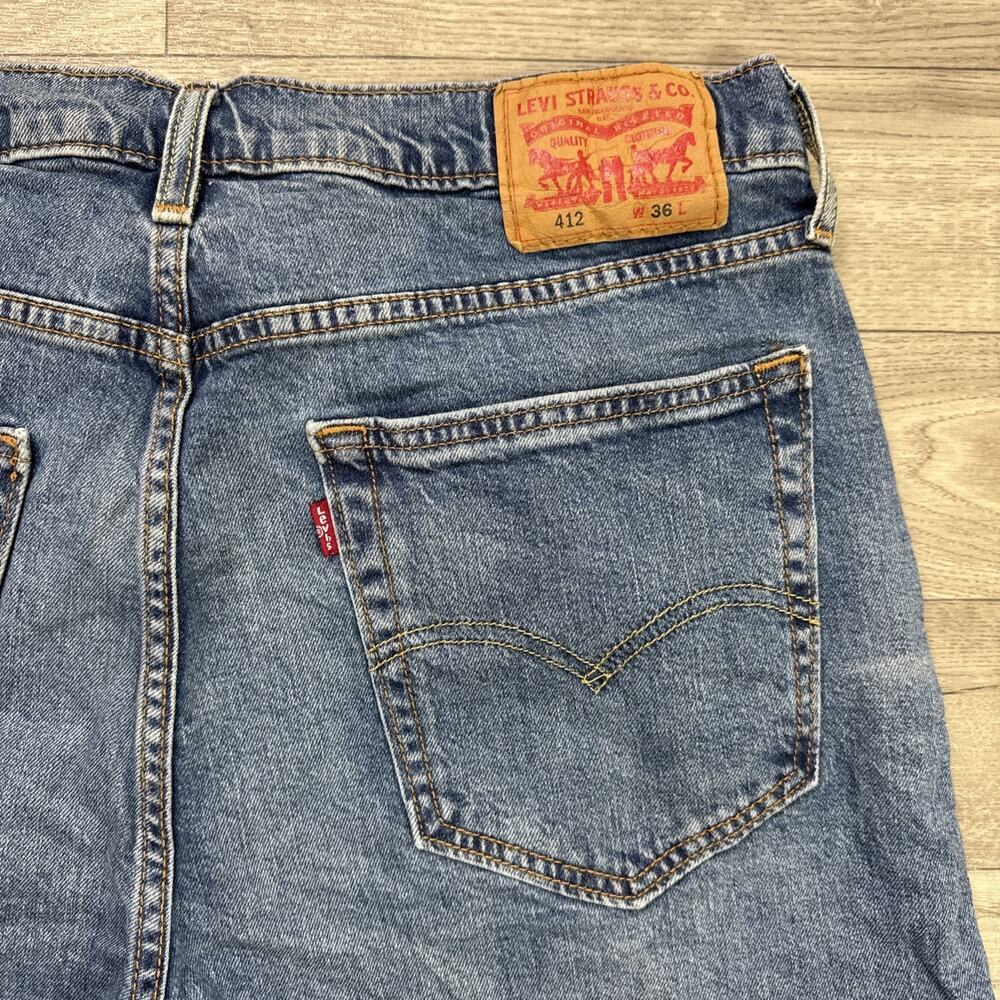 Levi's 412 Slim Fit 9" Inseam Denim Jean Shorts Cut Off Medium Wash sz 36 - Picture 4 of 5